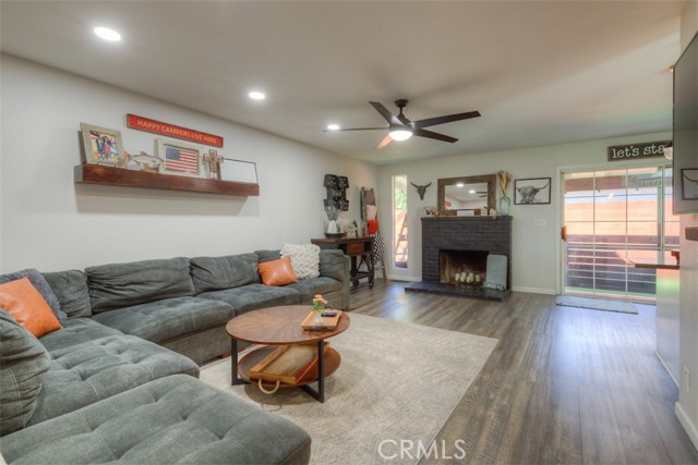 Detail Gallery Image 6 of 41 For 2225 Mariposa Ave, Chico,  CA 95926 - 3 Beds | 2 Baths