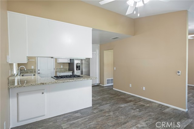 Detail Gallery Image 12 of 39 For 2415 Peppertree, Riverside,  CA 92506 - 3 Beds | 2 Baths