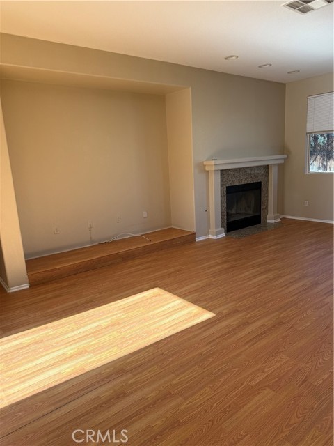 Detail Gallery Image 7 of 19 For 11946 Russell Ct, Victorville,  CA 92392 - 3 Beds | 2 Baths
