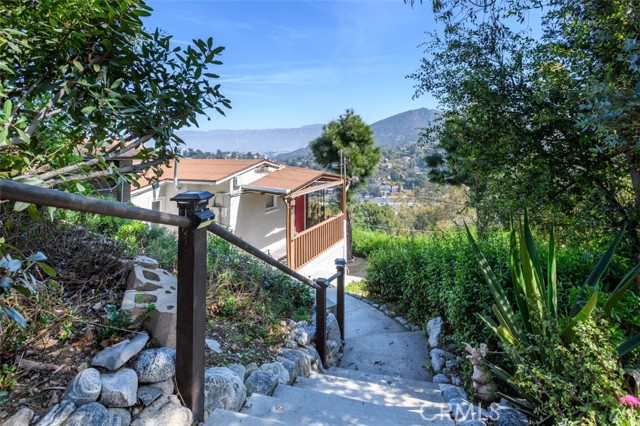 Detail Gallery Image 2 of 21 For 3112 Goodview Trl, Los Angeles,  CA 90068 - 1 Beds | 1 Baths