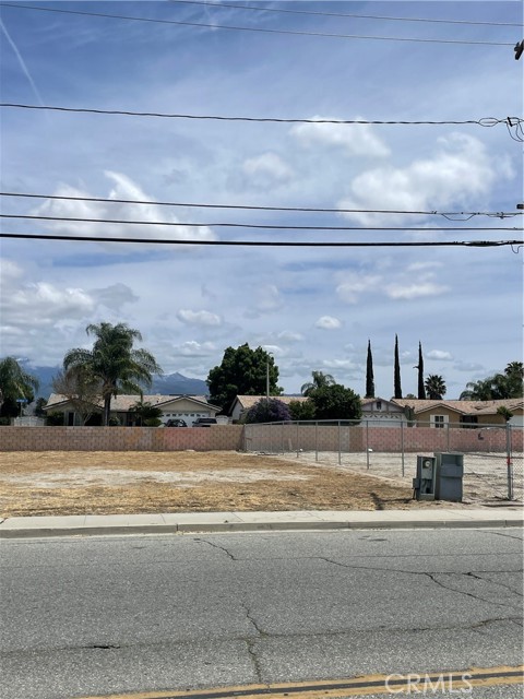 735 S Hewitt Street, San Jacinto, California 92583, ,Land,For Sale,735 S Hewitt Street,CRSW23072029