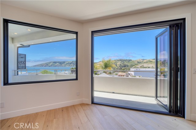 Detail Gallery Image 4 of 39 For 157 San Antonia St, Avila Beach,  CA 93424 - 2 Beds | 2 Baths