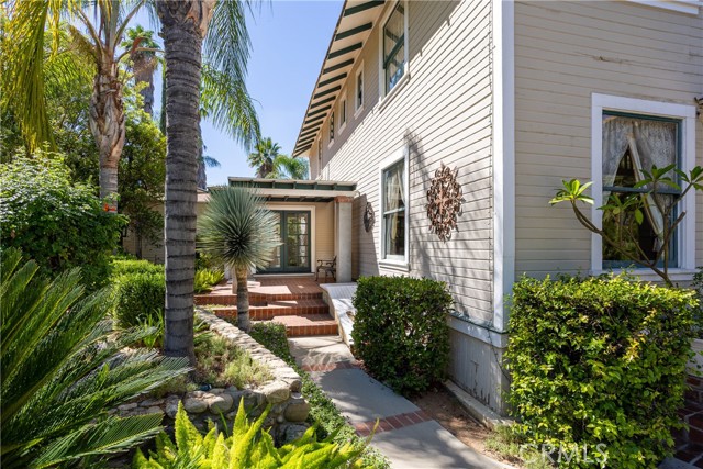 628 Sunnyside Avenue, Redlands CA: https://media.crmls.org/medias/58f6245b-41c4-46a5-a6b3-132bdb266fc9.jpg