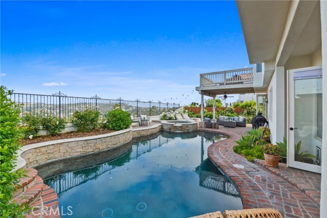 Detail Gallery Image 8 of 75 For 112 Del Cabo, San Clemente,  CA 92673 - 4 Beds | 3 Baths