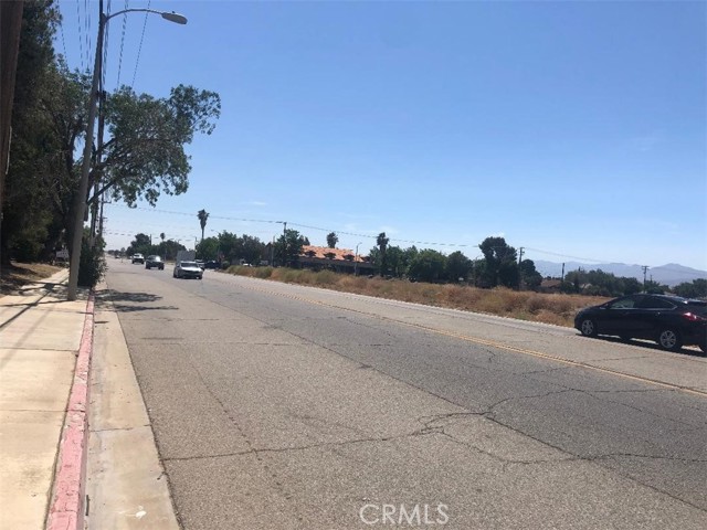 1817 E Avenue Q, Palmdale, California 93550, ,Commercial Lease,For Rent,1817 E Avenue Q,CRTR23135318