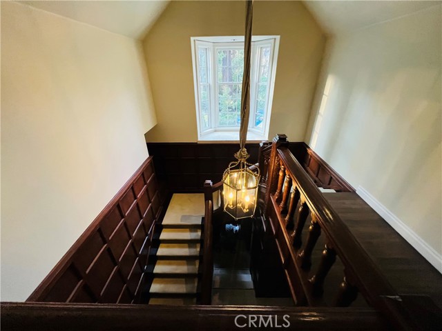 Detail Gallery Image 14 of 31 For 4110 Woodleigh Ln, La Canada Flintridge,  CA 91011 - 6 Beds | 8 Baths