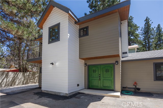 259 Victoria Lane, Sugarloaf CA: https://media.crmls.org/medias/58f7eb9f-17f1-486b-a007-4ff64938e937.jpg