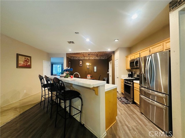 Detail Gallery Image 33 of 35 For 13375 Dunwood Ct, Victorville,  CA 92392 - 5 Beds | 2 Baths
