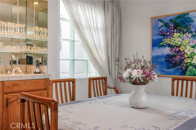 Detail Gallery Image 5 of 26 For 303 W Loraine #2,  Glendale,  CA 91202 - 3 Beds | 2/1 Baths