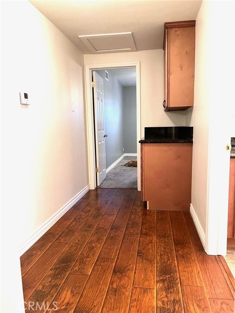 8049 Le Berthon Street, Sunland CA: https://media.crmls.org/medias/58f8e61b-4186-441c-9a96-7cdd301deb72.jpg