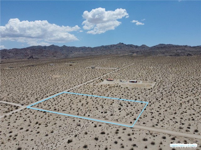 Detail Gallery Image 3 of 9 For 5 Sunfair Rd, Joshua Tree,  CA 92252 - – Beds | – Baths