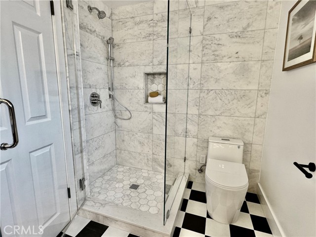 908 Fonthill Avenue, Torrance CA: https://media.crmls.org/medias/58f94f86-5e2b-4131-bfc4-869ef7c33e8c.jpg