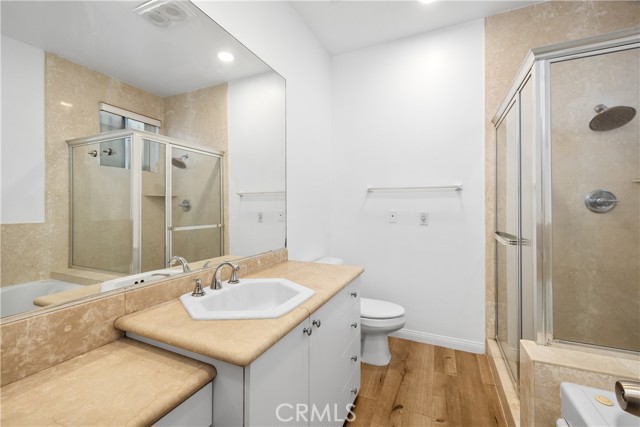 Detail Gallery Image 19 of 39 For 4845 Elmwood #C,  Los Angeles,  CA 90004 - 3 Beds | 3 Baths