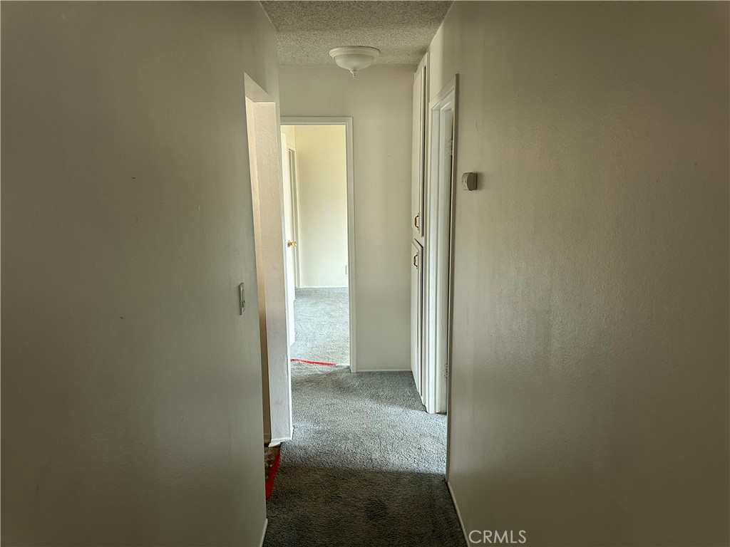 https://media.crmls.org/medias/58fc5d07-ac08-44b5-a9e4-86117893b2c7.jpg?preset=X-Large