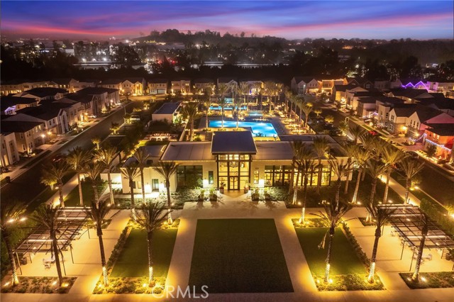 390 Riverbend, Lake Forest CA: https://media.crmls.org/medias/58fc5f4e-8db3-4cda-bde7-218be78f8a84.jpg