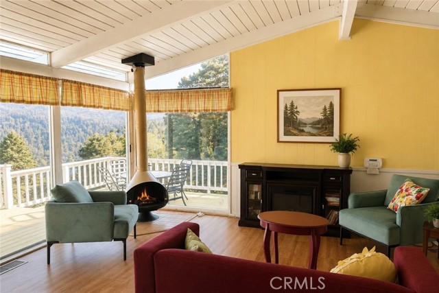 Front Image Thumbnail for CRIG26103572