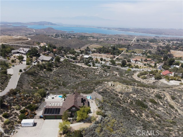 21475 Ridgedale Drive, Lake Mathews CA: https://media.crmls.org/medias/58fcf261-90f1-4689-94c5-98baf9b83536.jpg