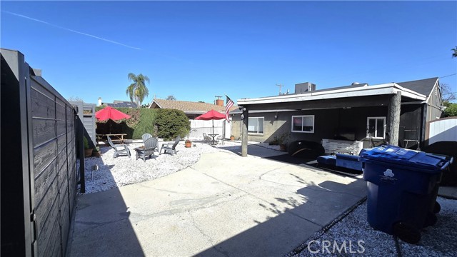 Detail Gallery Image 2 of 29 For 6704 Rhea Ave, Reseda,  CA 91335 - 3 Beds | 2 Baths