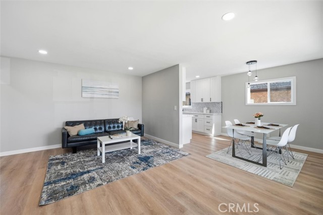 Image 7 of 39 For 4509 Cadison