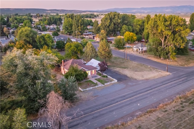 206 E Mcdowell Avenue, Alturas CA: https://media.crmls.org/medias/58feaae0-b162-4a6f-b5a7-11dd8b531b0c.jpg
