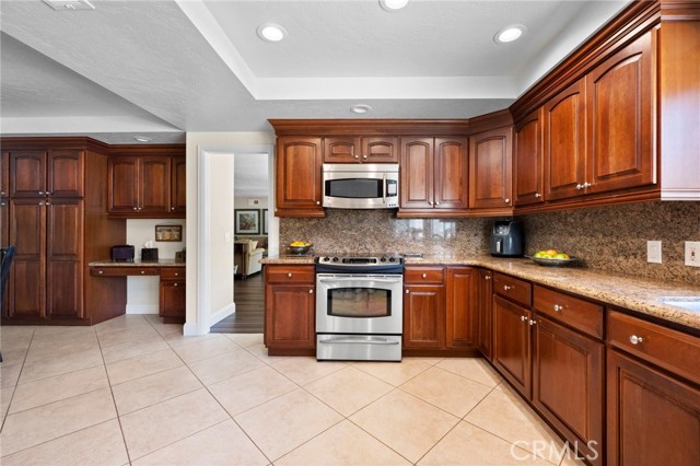 9430 Valley View Street, Rancho Cucamonga CA: https://media.crmls.org/medias/58ff3a95-411f-4360-9e27-7262f0c9a567.jpg