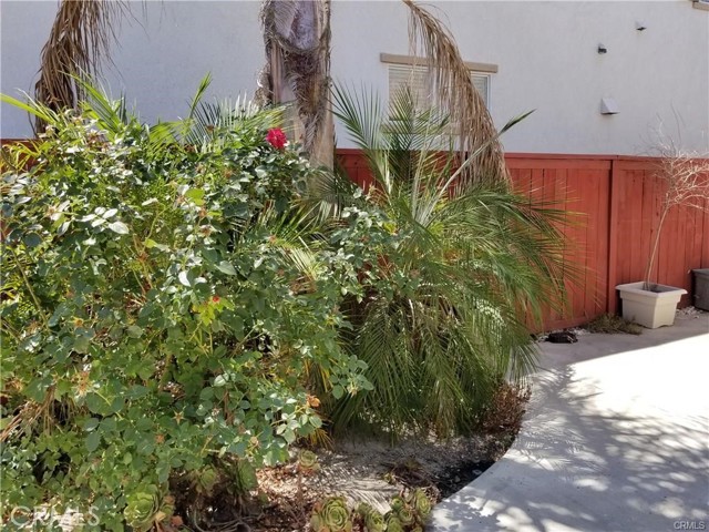 Detail Gallery Image 4 of 24 For 7031 Angora, Chino,  CA 91710 - 3 Beds | 2/1 Baths