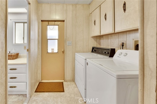 200 San Bernardino, Rialto CA: https://media.crmls.org/medias/5901e5d1-b6ac-4b0b-89f6-d38f63e249fd.jpg