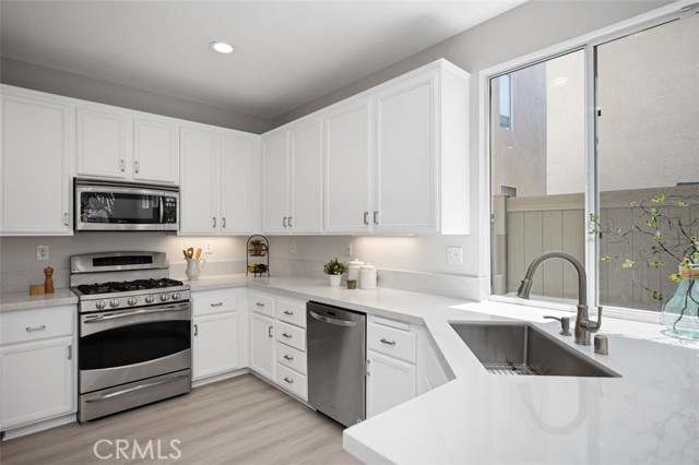Detail Gallery Image 13 of 32 For 2 Allaire Way, Aliso Viejo,  CA 92656 - 3 Beds | 2/1 Baths