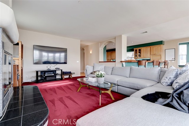 1936 Loma Drive, Hermosa Beach, California 90254, 3 Bedrooms Bedrooms, ,3 BathroomsBathrooms,Residential,Sold,Loma,SB21238629
