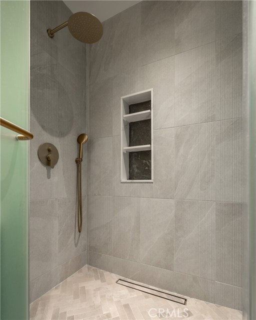 259 Victoria Lane, Sugarloaf CA: https://media.crmls.org/medias/5903a49c-a45e-4d81-8ea2-e94eeadd475b.jpg