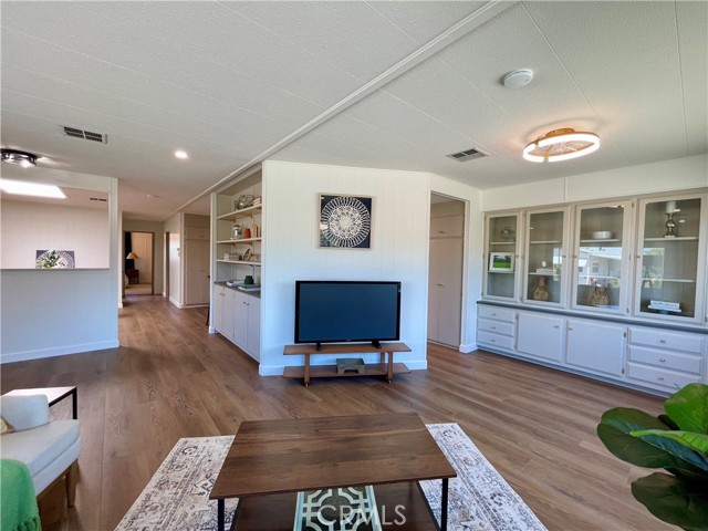 Detail Gallery Image 13 of 74 For 200 N El Camino Real #107,  Oceanside,  CA 92058 - 2 Beds | 2 Baths
