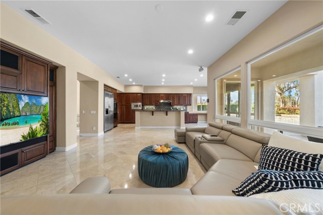 Detail Gallery Image 10 of 27 For 17 Oakmont Dr, Rancho Mirage,  CA 92270 - 5 Beds | 5 Baths