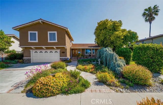 Detail Gallery Image 2 of 25 For 744 Salt Lake Dr, San Jose,  CA 95133 - 4 Beds | 2/1 Baths