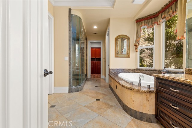 Detail Gallery Image 30 of 68 For 22928 San Joaquin, Canyon Lake,  CA 92587 - 4 Beds | 4/2 Baths