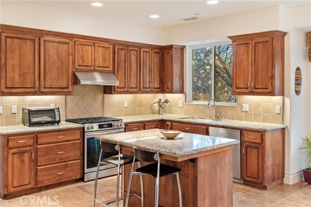Detail Gallery Image 10 of 55 For 1350 Santa Rita Rd, Templeton,  CA 93465 - 4 Beds | 3 Baths