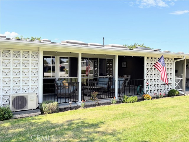 1543 Merion Way, Seal Beach CA: https://media.crmls.org/medias/5905bc2d-7330-4ba8-9ed2-c77b3e952b84.jpg