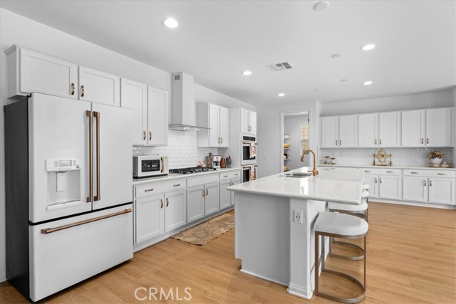 Detail Gallery Image 16 of 43 For 34490 Bloomberry, Murrieta,  CA 92563 - 3 Beds | 2/1 Baths