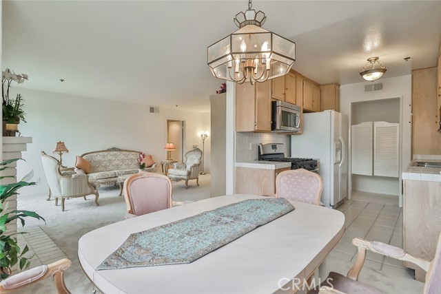 Detail Gallery Image 14 of 40 For 1731 Barry Ave #201,  Los Angeles,  CA 90025 - 2 Beds | 2 Baths