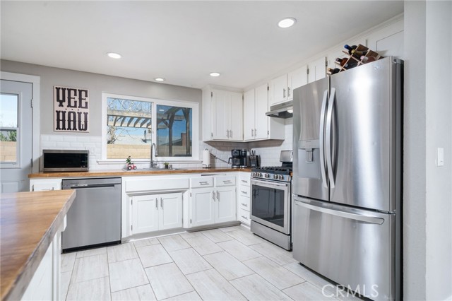 Image 11 of 45 For 40448 Marsha Court