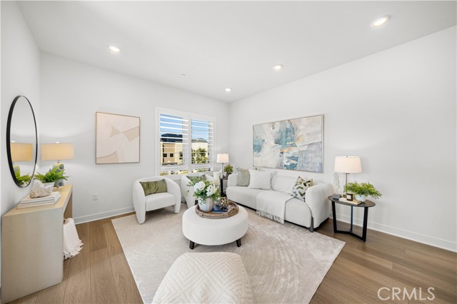 Detail Gallery Image 4 of 38 For 1301 Rivington, Irvine,  CA 92612 - 2 Beds | 2/1 Baths