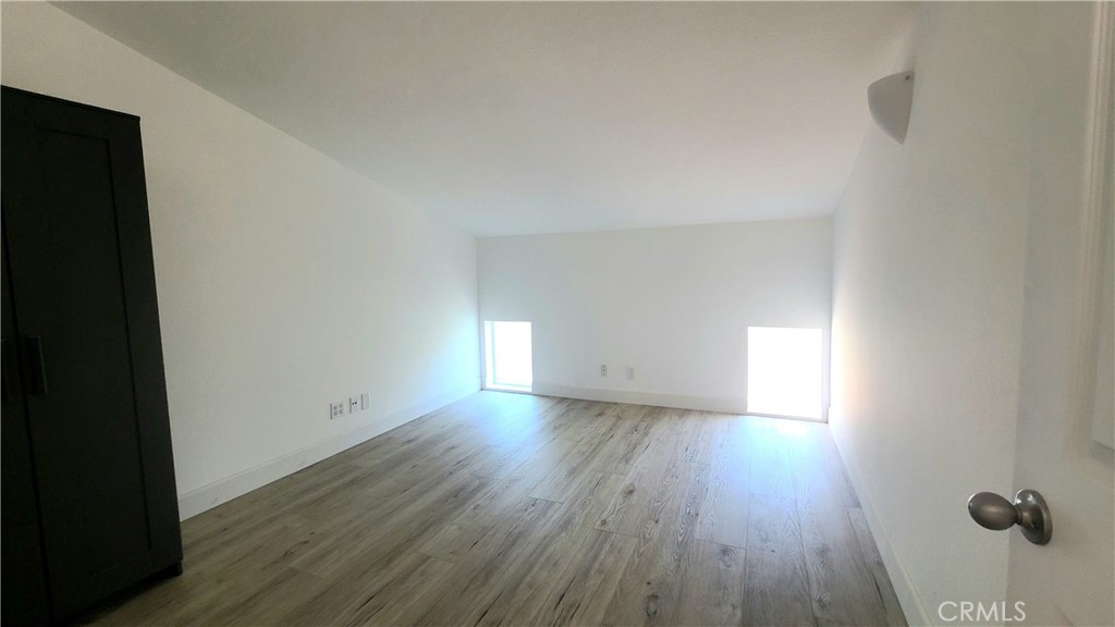 MLS #OC25273791 image #29