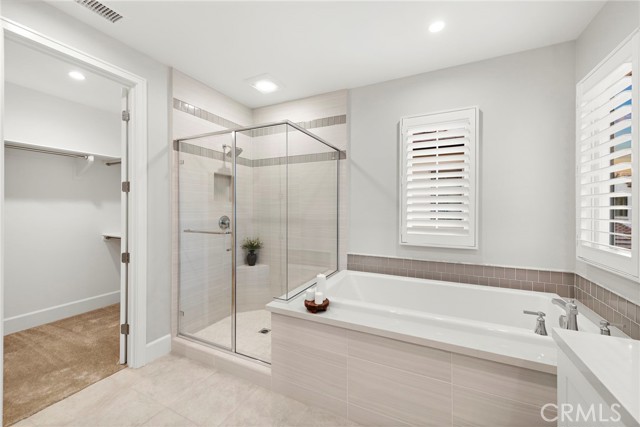 Detail Gallery Image 28 of 45 For 101 Artista, Irvine,  CA 92602 - 4 Beds | 4 Baths