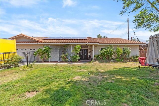 25785 Edgemont Court, San Bernardino CA: https://media.crmls.org/medias/5908dc2b-1a93-4120-9303-a5a548c431ce.jpg