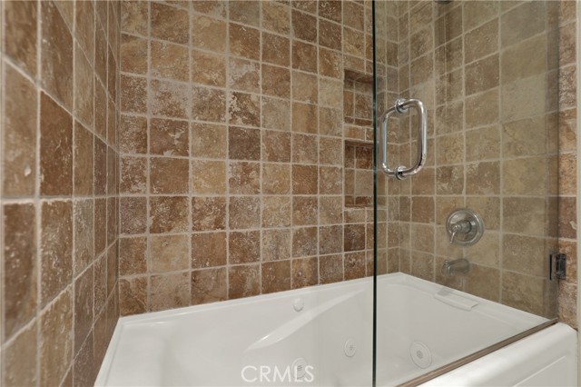 834 15th Street, Hermosa Beach CA: https://media.crmls.org/medias/59093523-ef5e-48fe-af01-02d19be368e4.jpg