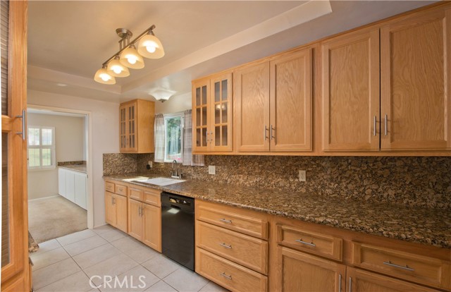 Detail Gallery Image 5 of 36 For 6111 Claridge Dr, Riverside,  CA 92506 - 4 Beds | 2 Baths