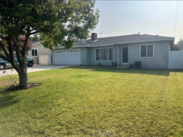 12765 Ross Avenue, Chino CA: https://media.crmls.org/medias/59097901-5e0f-45c1-b24c-b37b792517fd.jpg