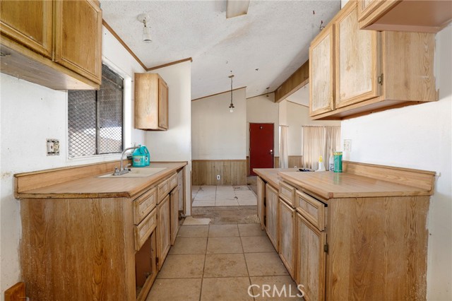 Detail Gallery Image 13 of 24 For 50206 230th St, Lancaster,  CA 93536 - 3 Beds | 2 Baths