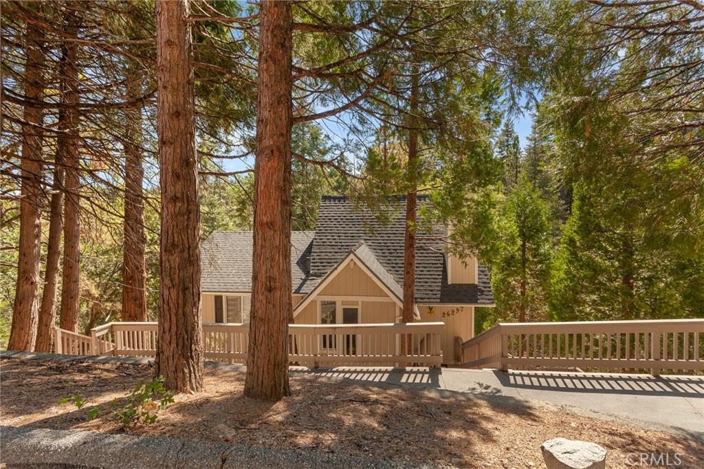 26297 Thunderbird Drive, Lake Arrowhead, CA 92352