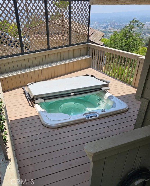 1369 Paseo Redondo, Burbank CA: https://media.crmls.org/medias/590adf1d-4e5d-45a5-b152-3313cdec06f5.jpg