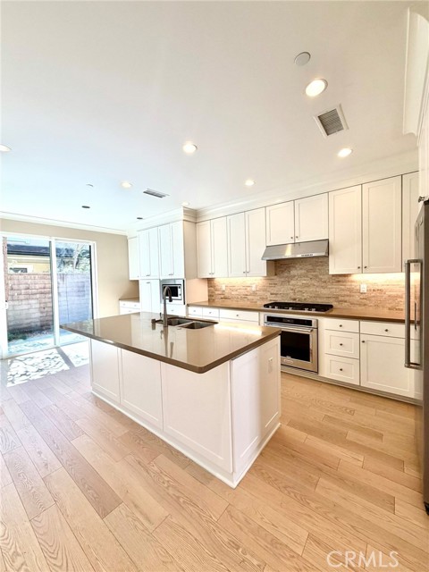 Detail Gallery Image 17 of 58 For 257 Rodeo, Irvine,  CA 92602 - 3 Beds | 2/1 Baths